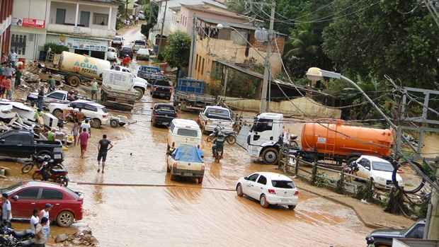 São Sebastião, Santo Antônio e cidade de Rio Bananal, no norte do Espírito Santo foram alguns dos locais atingidos