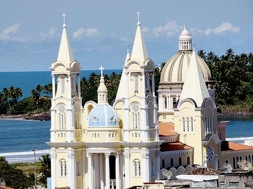 A Catedral de São Sebastião é ponto turístico de Ilhéus: merece a visita