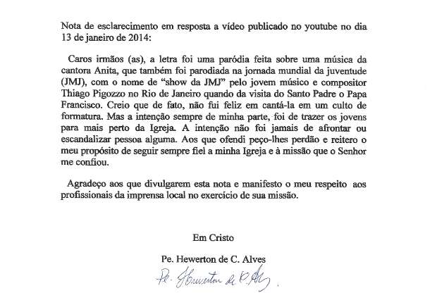 Em uma formatura de direito, o religioso de Recife cantou e coreografou uma versão da cantora Anitta