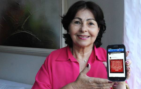 A aposentada Marisete Mota, 68 anos, acredita que o Facebook é a forma mais fácil encontrar amigos e parentes