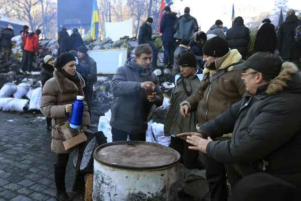 Em Kiev, manifestantes ainda acampam nas ruas e praças da capital ucraniana