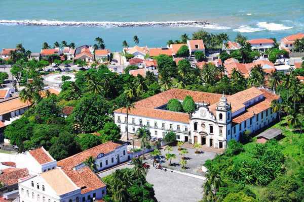 O roteiro contempla as principais atrações da cidade, como o Museu Regional, além de lugares para comer e beber bem