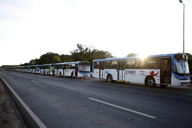 O número deverá completar a frota de 303 ônibus na cidade