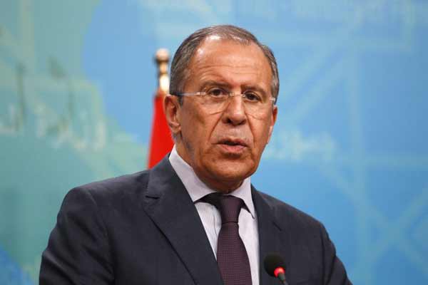 O ministro das Relações Exteriores da Rússia, Serguei Lavrov, insiste que um acordo estipulava que uma eleição presidencial não poderia acontecer antes de uma reforma constitucional