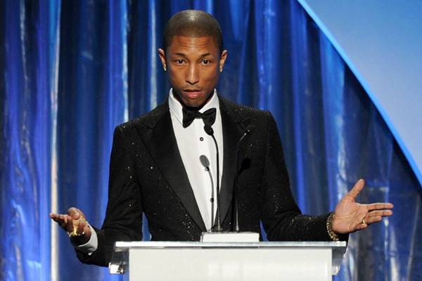 Pharell Williams voltou a fazer sucesso com o Daft Punk