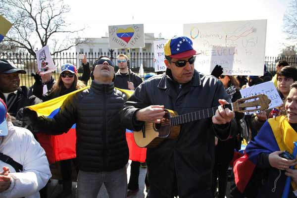 Os universitários sairão de quatro pontos do setor leste da capital venezuelana para pedir a libertação dos manifestantes detidos