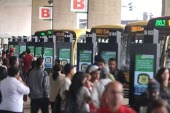 Os ônibus das plataformas D e E, que atendem o Entorno, serão remanejados para o andar superior