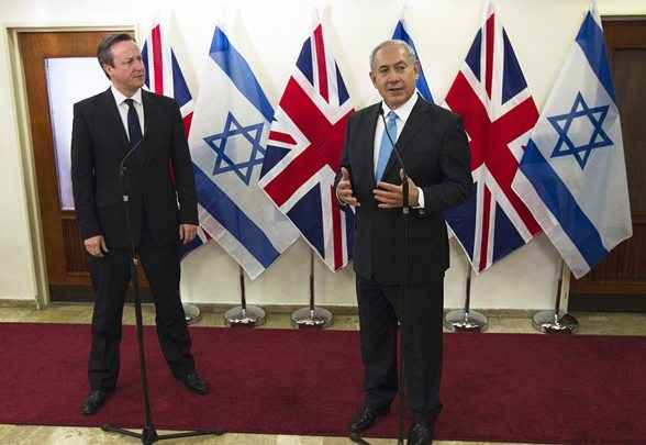 Benjamin Netanyahu se reuniu nesta quarta-feira (12/3) com o primeiro ministro britânico  David Cameron