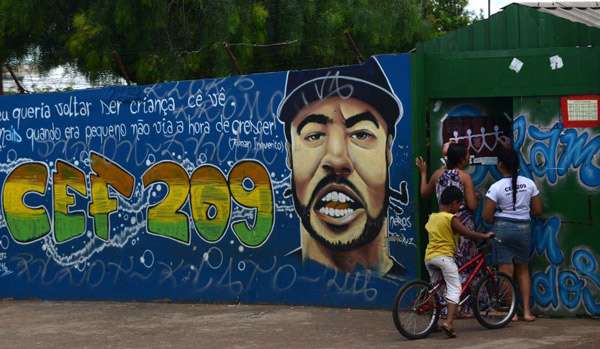 Colégio onde aluno foi baleado no Centro de Ensino Fundamental 209, em Santa Maria.