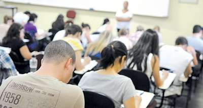 Cursinhos estão cheios todos os dias. Ordem é se preparar para oportunidades