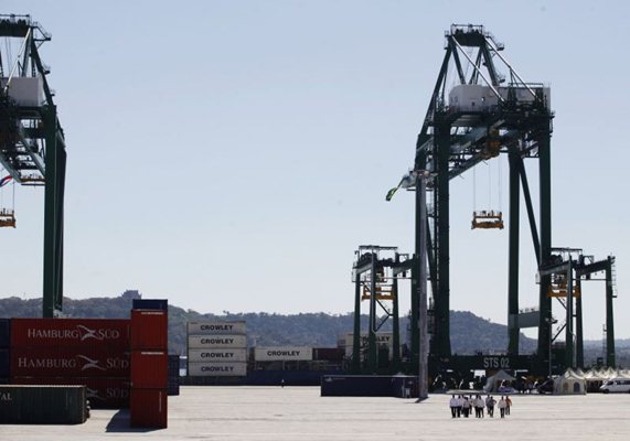 Porto de Mariel: punição para quem poluir