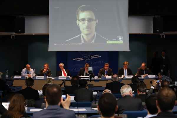 Snowden foi interrogado por vídeo-conferência a partir de Moscou, onde está refugiado