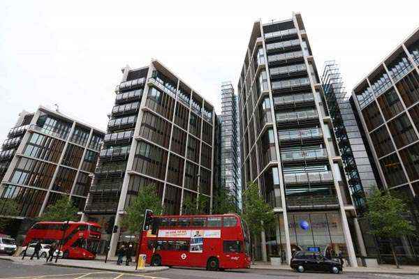 O imóvel fica no edifício de luxo Ony Hyde Park, na área residencial mais valorizada da capital inglesa