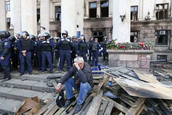 O incêndio causou a morte de 31 militantes pró-Rússia