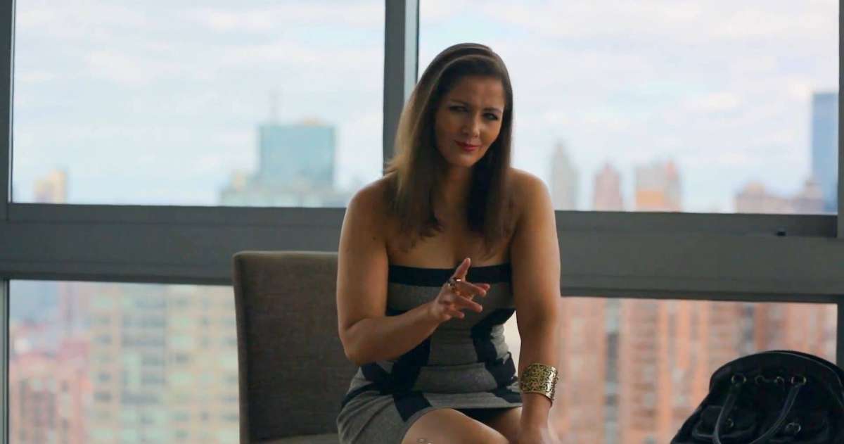 Nana Gouvea posta monólogo em inglês na internet e tem pronúncia criticada