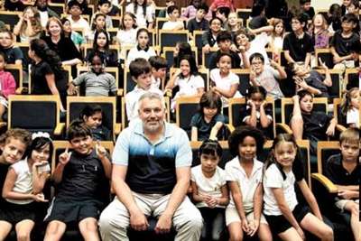 Todd Parr, 51 anos, veio ao Brasil especialmente para participar da Feira Literária de Pirenópolis (GO)