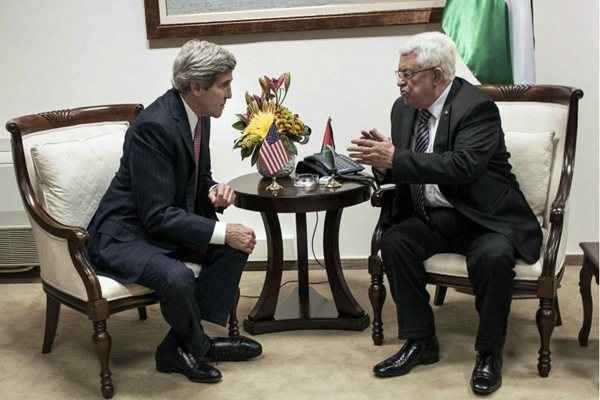 Secretário de Estado dos EUA John Kerry e o presidente palestino, Mahmoud Abbas se reunirão novamente