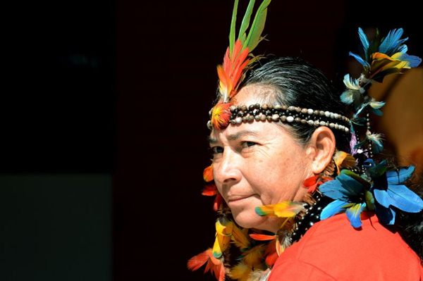 Cerca de 20 índios  Munduruku foram agredidos em protesto contra a demissão de 70 educadores indígenas