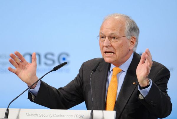 O diplomata alemão Wolfgang Ischinger defendeu 