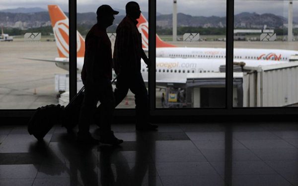 Galeão: melhorias no aeroporto foram iniciadas em 2008 e incluíram o aumento do número de escadas rolantes, novos elevadores e banheiros e expansão do número de balcões de check-in