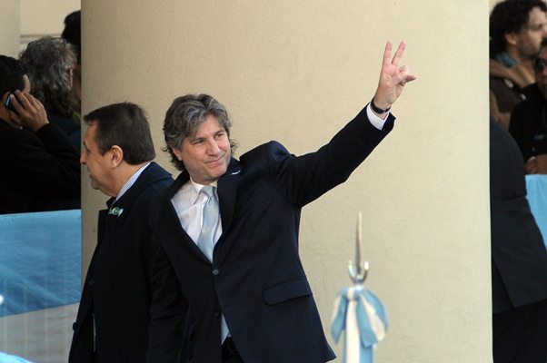 A suspeita é de que  Amado Boudou tenha utilizado de tráfico de influência em 2010,  quando era ministro da Economia