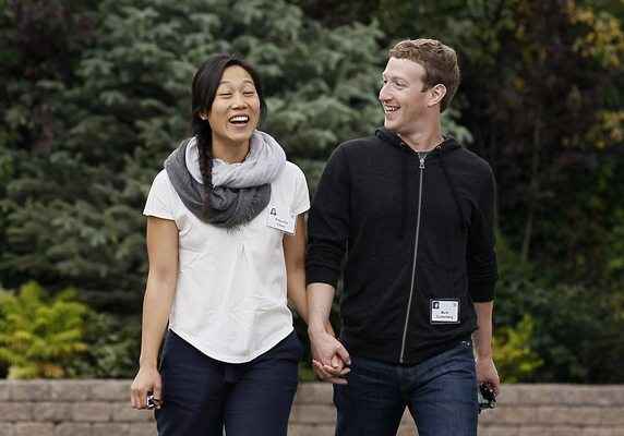 Priscilla Chan com o marido e fundador do Facebook, Mark Zuckerberg