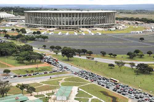 Apenas veículos credenciados terão acesso ao perímetro de segurança estabelecido pela Fifa para a estreia de Brasília no Mundial