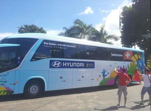 Ônibus da seleção da Suíça em Brasília