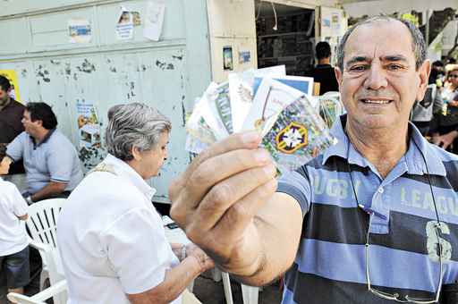 Jair Ciriaco completou livros para a família inteira: coleções começaram em 1966