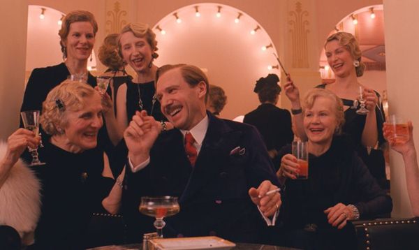 Na cartilha da diversificação, não há dúvidas: O Grande Hotel Budapeste vai formar fila, se depender dos admiradores do diretor cult Wes Anderson