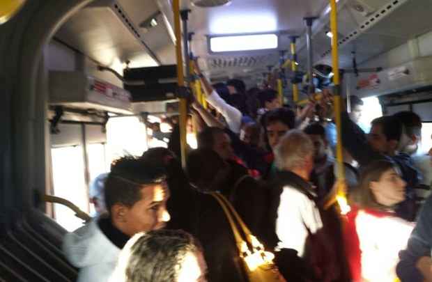 André registrou o o movimento no ônibus que seguia para a Rodoviária do Plano Piloto