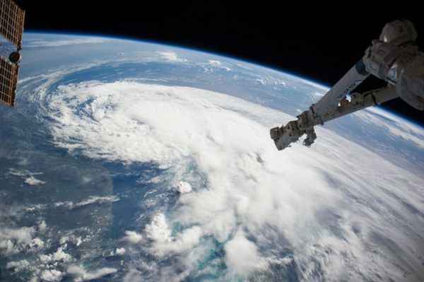 NASA capturou uma imagem de tempestade tropical Arthur ainda no início da formação, na quarta-feira (3/7)