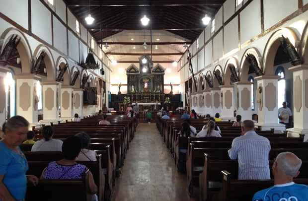 Missa na Matriz de Trindade na tarde desta sexta durante o jogo do Brasil