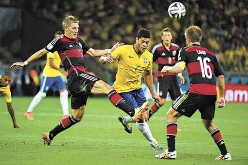 Brasil e Alemanha: o contraste em campo também existe na estrutura por trás do futebol nos respectivos países