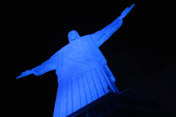 A campanha foi lançada no Cristo Redentor pelo ministro da Justiça, José Eduardo Cardoso, que ressaltou o aumento das notificações relativas aos delitos