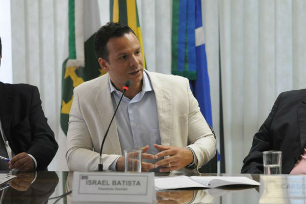 O distrital Professor Israel acredita que ser natural de Brasília ajuda, mas não é essencial: 