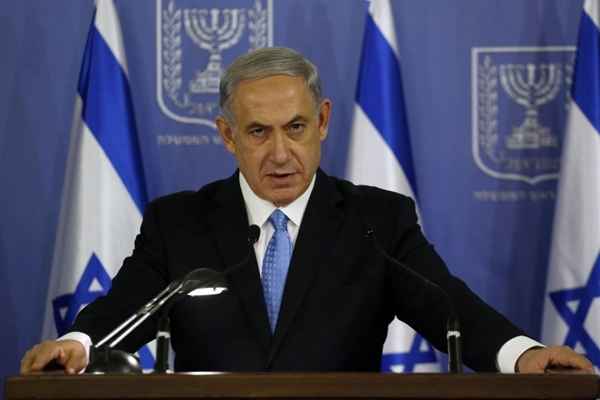 Benjamin Netanyahu discursa durante uma conferência de imprensa conjunta com o ministro da Defesa no Ministério da Defesa