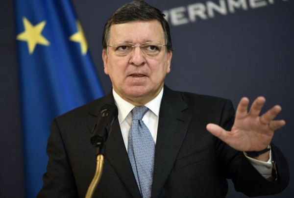 José Manuel Barroso, alertou o presidente russo, Vladimir Putin, sobre o risco de qualquer ação militar unilateral na Ucrânia