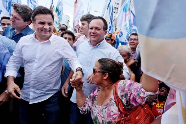 Aécio remeteu suas propostas à gestão do mineiro Juscelino Kubitschek, que, segundo ele, percebeu o %u201Cextraordinário potencial de desenvolvimento%u201D do Nordeste