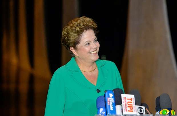 Dilma, em entrevista no Palácio do Alvorada: críticas à inexperiência administrativa de Marina