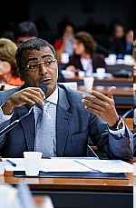 Romário: como cidadão e futuro eleitor os jovens precisam conhecer seus direitos.