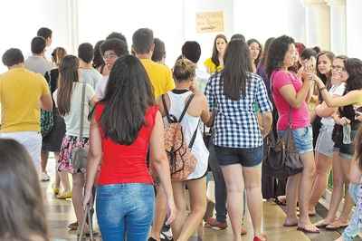 Alunos fazem o Enem no primeiro semestre deste ano: fascículo do Correio vão darumforça para as próximas provas