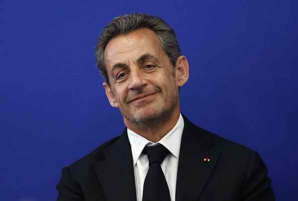 Para Sarkozy, significa um respiro judicial, embora não anule a acusação