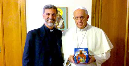 Alexandre Awi Mello com o papa Francisco: conversas religiosas