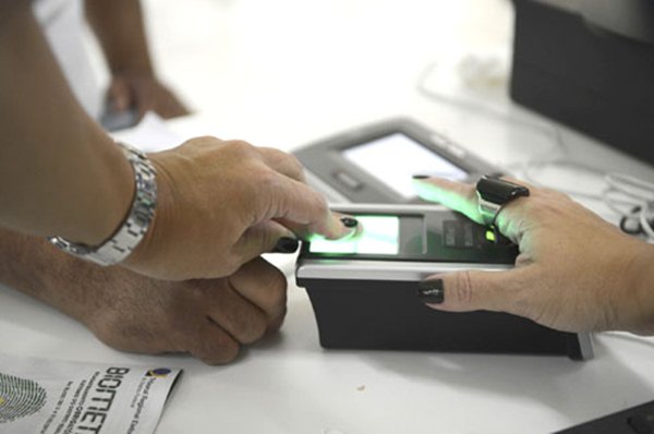 A biometria deve fazer com que o tempo médio de votação seja de 1 minuto e 40 segundos, 28 segundos a mais do que em 2010