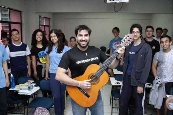 André Goofy diz que a música faz as aulas ficarem mais atraentes, além de proporcionar que os alunos tenham mais abertura para tirar dúvidas com os professores