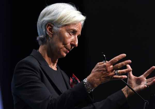 Num mundo de crescimento medíocre, apontado por Lagarde, empresas brasileiras são as mais endividadas