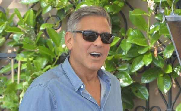 Clooney esteve na Comic-Con de Nova York, em uma visita que não estava programada, em um painel com o diretor do longa, Brad Bird, e o roteirista, Damon Lindelof