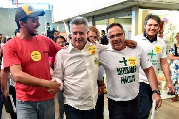 Rollemberg em visita ao Shopping Popular: pomessa de melhorias para os comerciantes