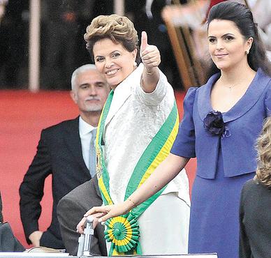 No dia da posse em 2011, e o chute inaugural da Arena Fonte Nova, em Salvador, em abril do ano passado